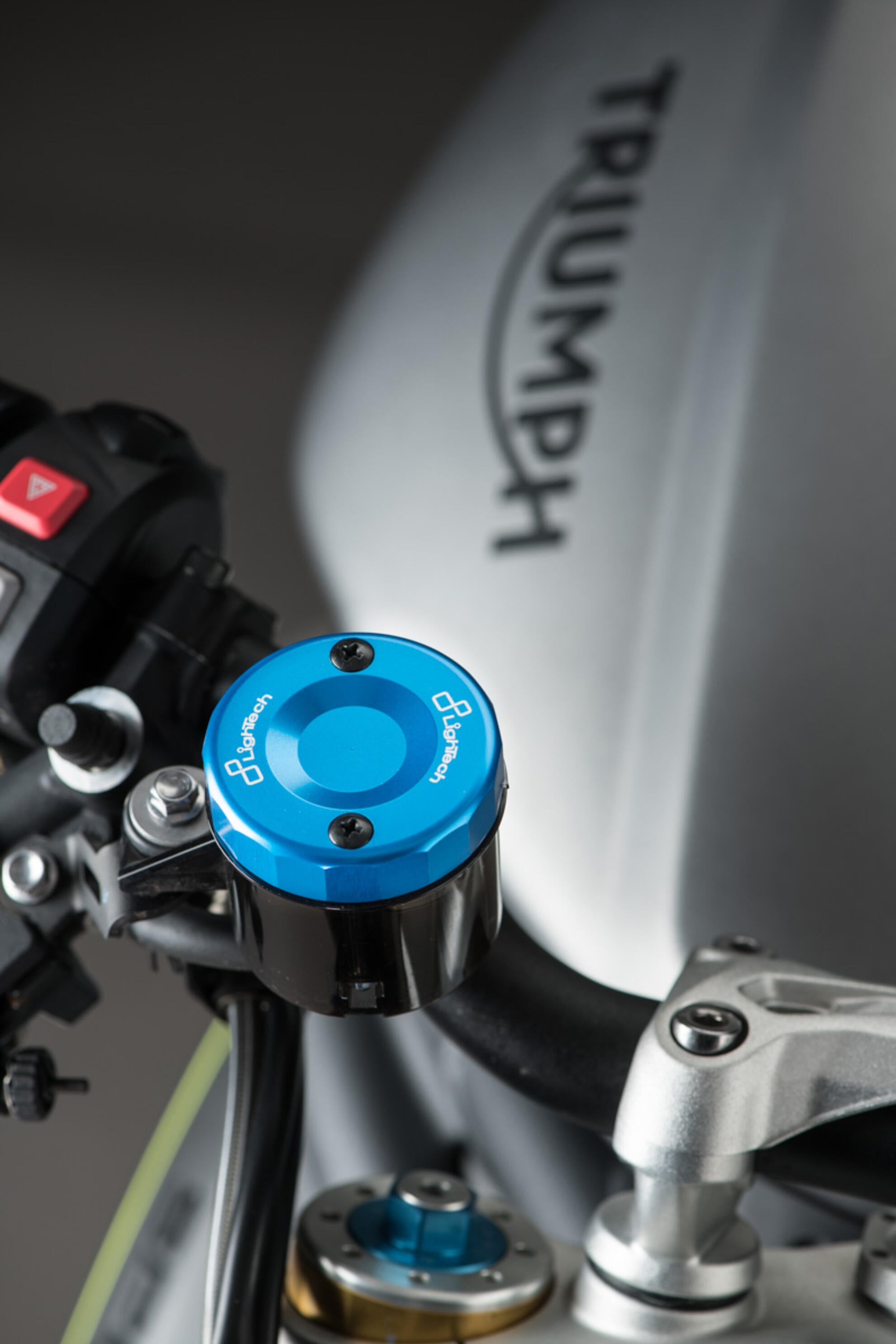 Couvercle de réservoir d'équilibrage avant LighTech Kawasaki ZX-10R/RR (16-25) FBC04