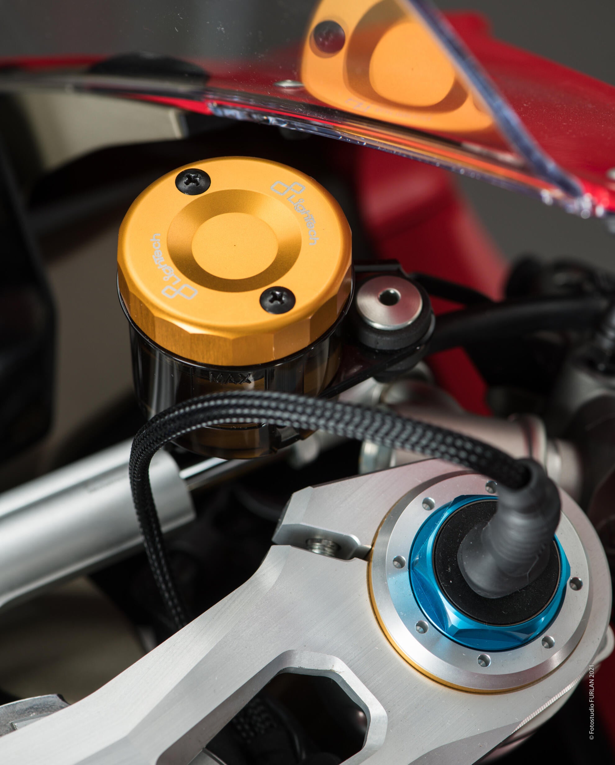 Couvercle de réservoir d'équilibrage avant LighTech Kawasaki ZX-10R/RR (16-25) FBC04