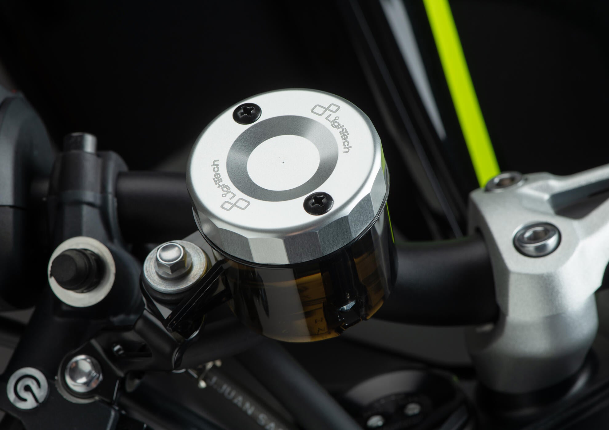 Couvercle de réservoir d'équilibrage avant LighTech Kawasaki ZX-10R/RR (16-25) FBC04