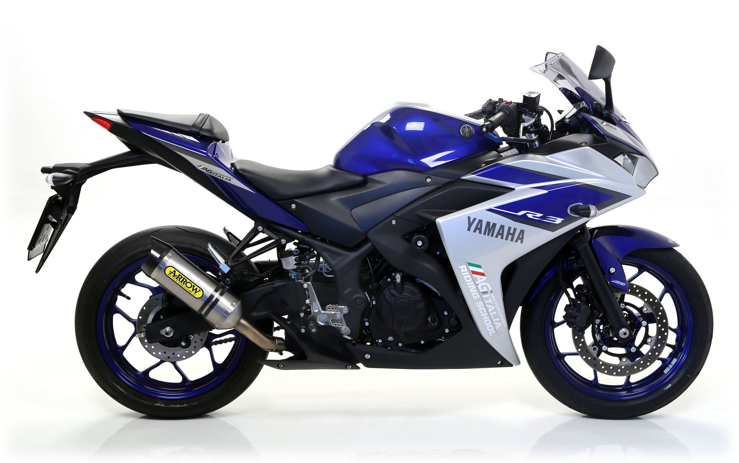 f2783b9f-147c-424d-bb56-26837c8fb1e2_Yamaha_YZFR3_15_Slip-on_PK_1.jpg